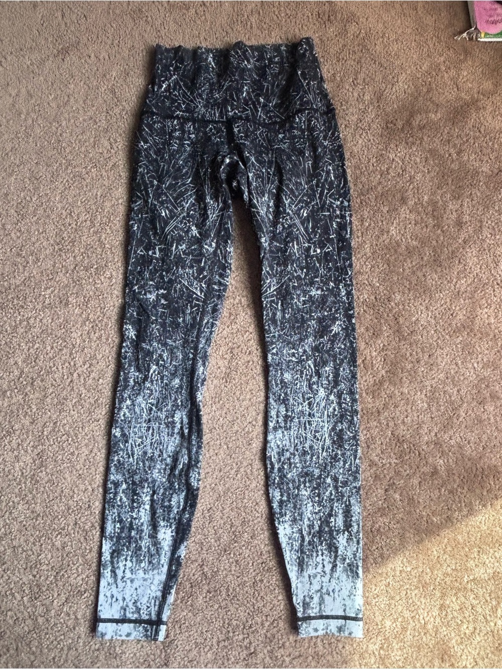 lululemon athletica Black & Gray Ombre Scratched-Print Leggings